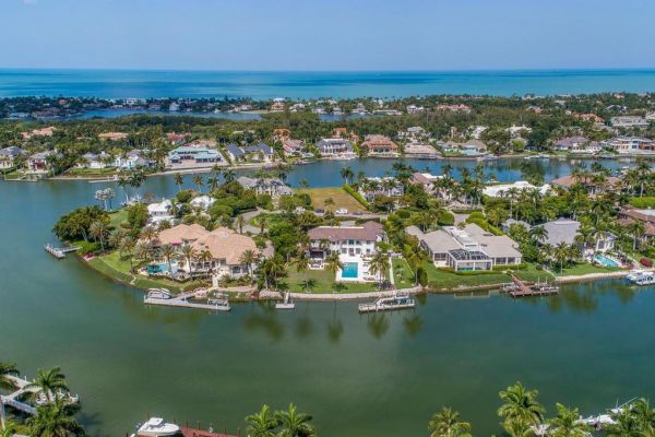 Villa ven biển tuyệt đẹp trị giá 26,9 triệu USD tại bang Florida, Hoa Kỳ